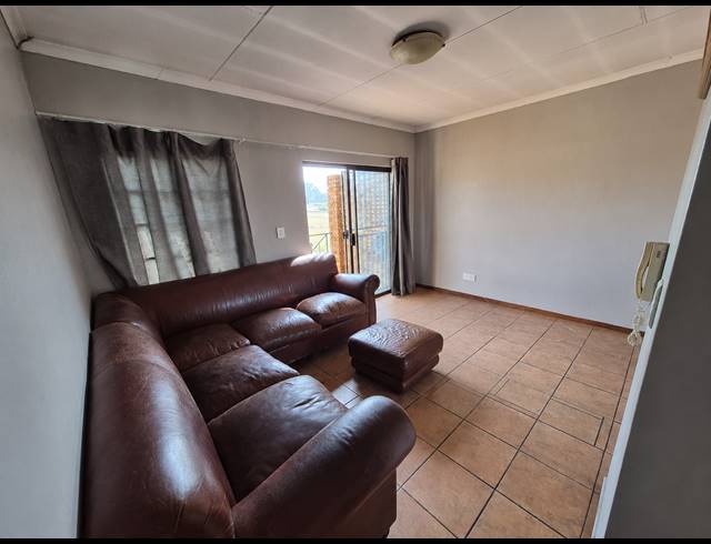 2 BEDROOM TOWNHOUSE FOR SALE IN KOOKRUS